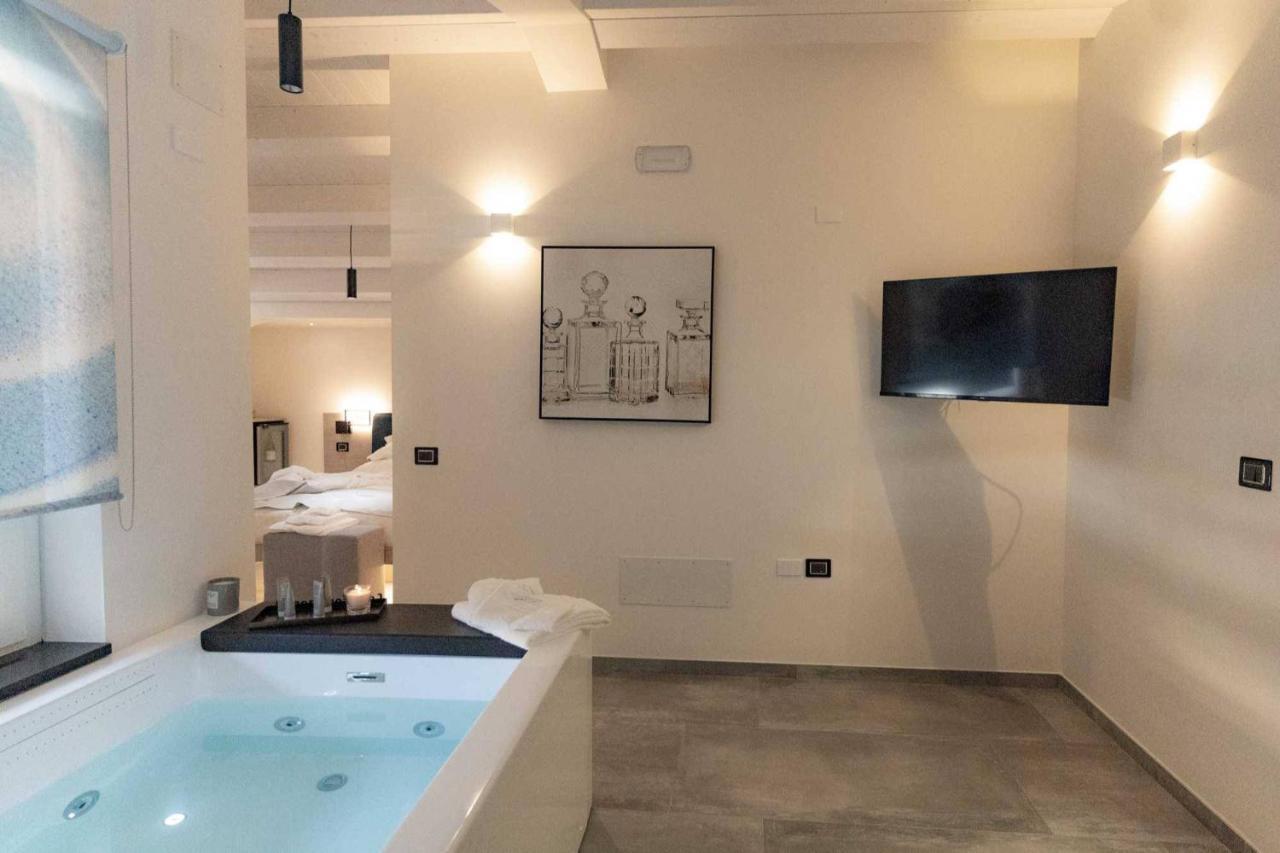 Carizza Rooms Pozzallo Buitenkant foto