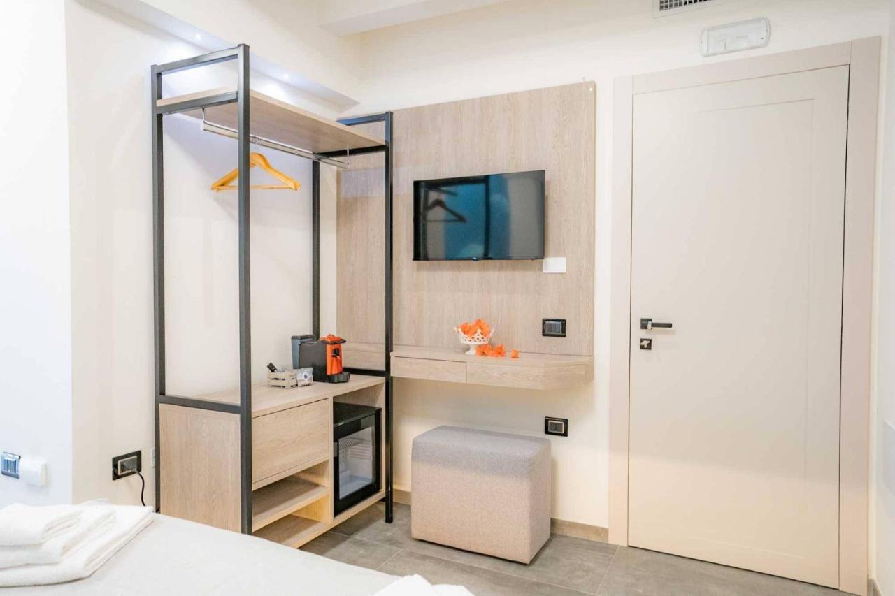 Carizza Rooms Pozzallo Buitenkant foto